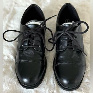 Boys Smart Fit Black Dress Shoes, Size 2